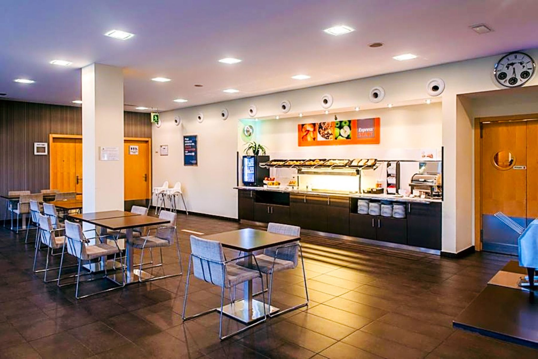 Holiday Inn Express