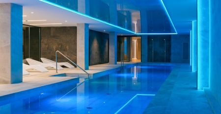 Lazure Hotel