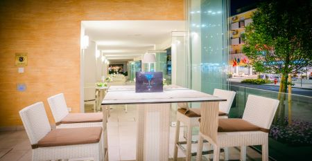International Beach Hotel****