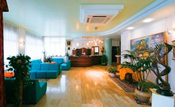Hotel La Carica***
