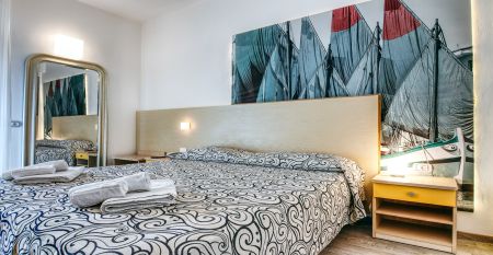 Hotel RIZ***S