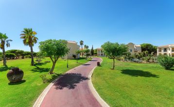 Adriana Beach Club****