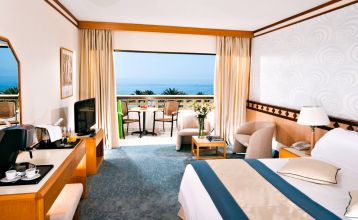 Hotel Athena Beach****