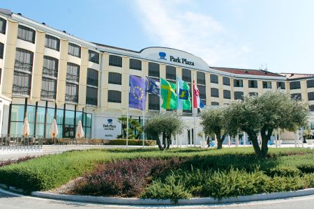 https://www.athleticstours.com/ch/media/catalog/product/cache/da432fc9ee79dfca32e073c2235ab4d7/p/a/park_plaza_histria_athleticstours.jpg