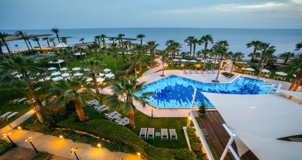 Aquamare Beach Hotel & Spa****